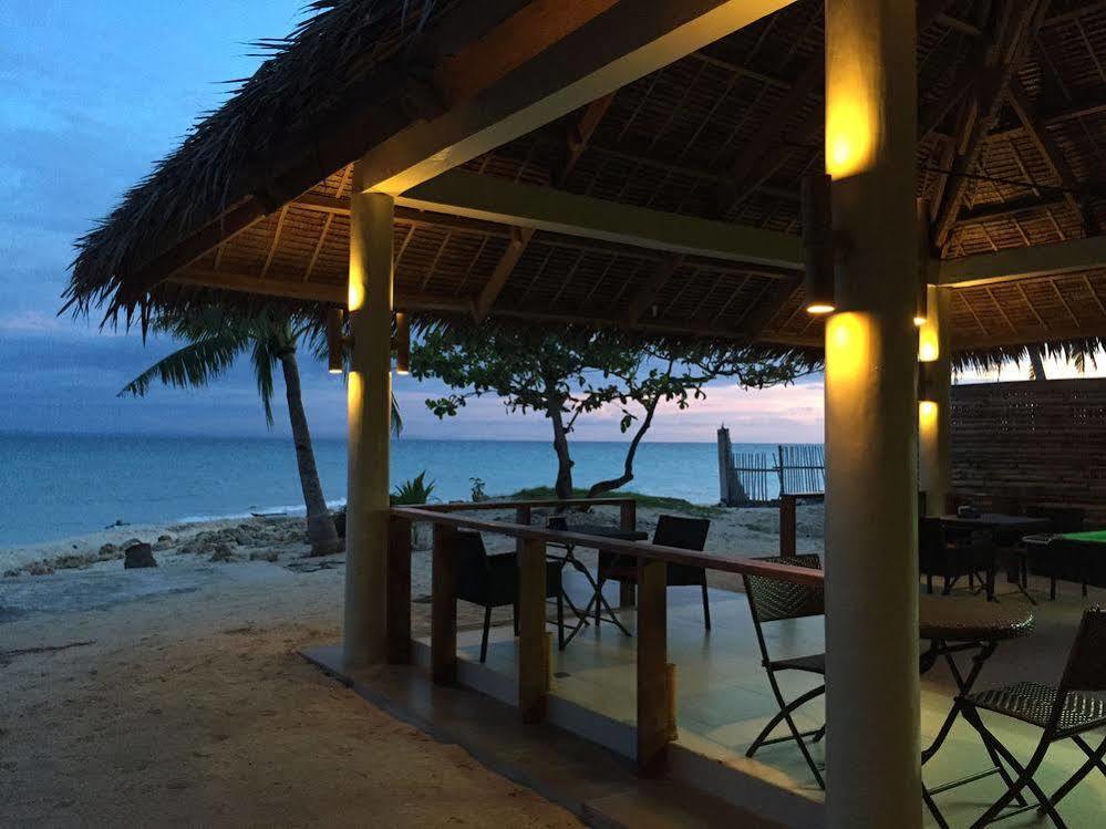 Kota Beach Resort Santa Fe  Exterior foto